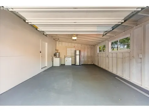 7125 SE Fern Avenue Portland OR 97206