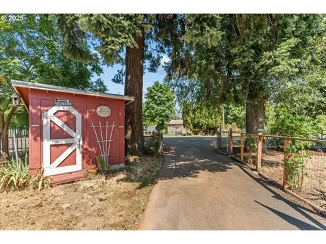 7125 SE Fern Avenue Portland OR 97206