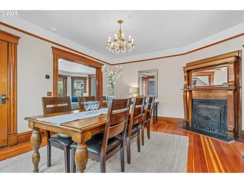 3339 SE 28th Place Portland OR 97202