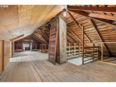 3339 SE 28th Place Portland OR 97202