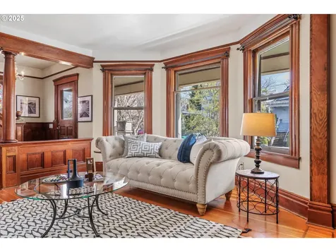 3339 SE 28th Place Portland OR 97202