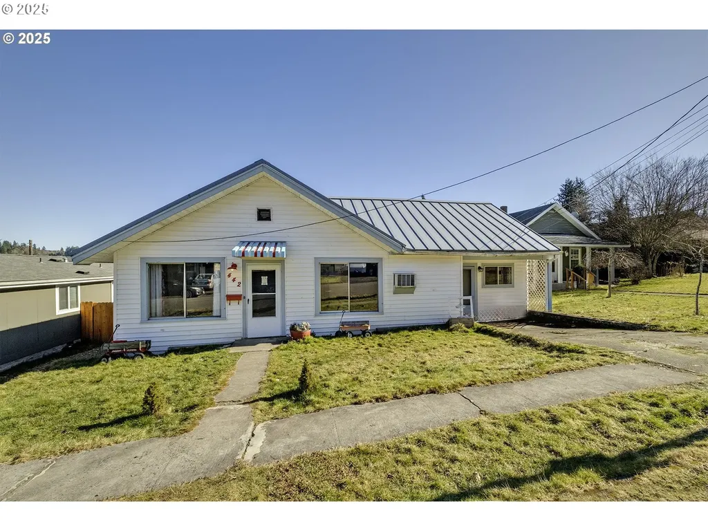 442 1st Avenue Vernonia OR 97064