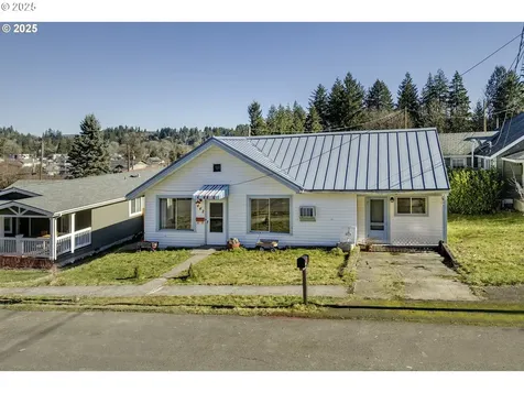 442 1st Avenue Vernonia OR 97064