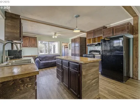 442 1st Avenue Vernonia OR 97064
