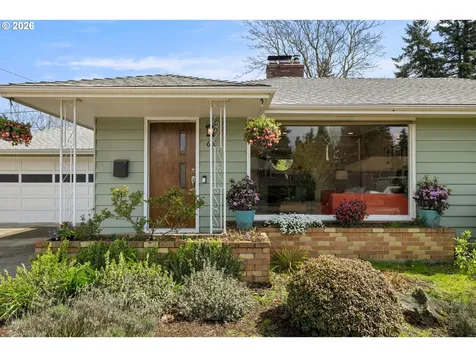 600 NE 108th Avenue Portland OR 97220