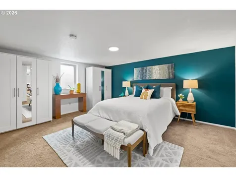 600 NE 108th Avenue Portland OR 97220