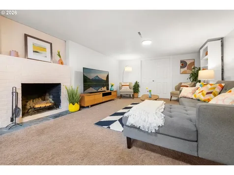 600 NE 108th Avenue Portland OR 97220