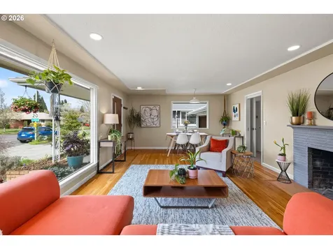 600 NE 108th Avenue Portland OR 97220