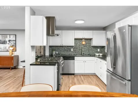 4545 SW Vacuna Street Portland OR 97219