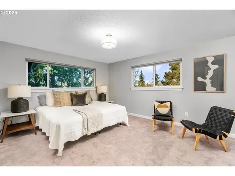 4545 SW Vacuna Street Portland OR 97219