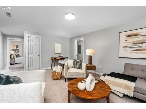 4545 SW Vacuna Street Portland OR 97219