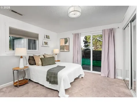 4545 SW Vacuna Street Portland OR 97219