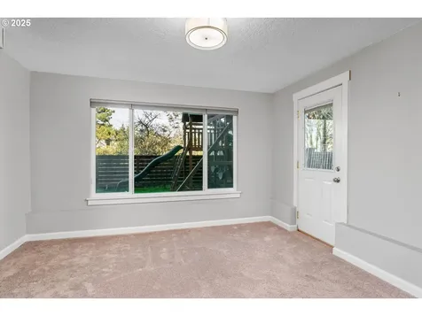 4545 SW Vacuna Street Portland OR 97219