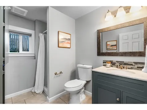 4545 SW Vacuna Street Portland OR 97219