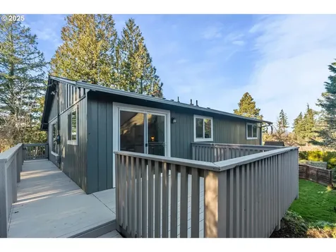 4545 SW Vacuna Street Portland OR 97219