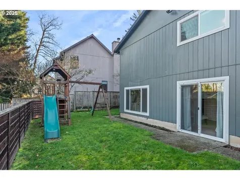 4545 SW Vacuna Street Portland OR 97219