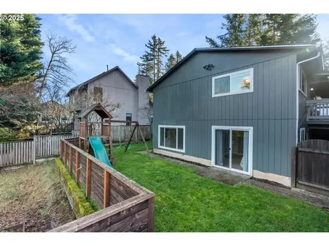 4545 SW Vacuna Street Portland OR 97219
