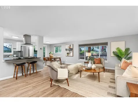 4545 SW Vacuna Street Portland OR 97219