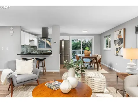4545 SW Vacuna Street Portland OR 97219