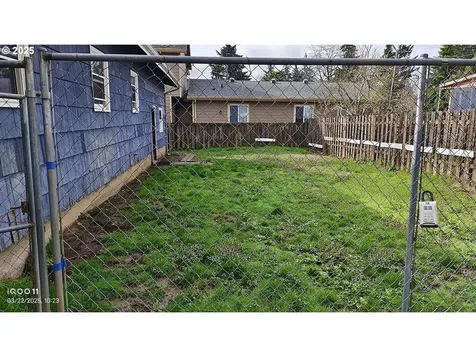 1105 SE 148th Avenue Portland OR 97233