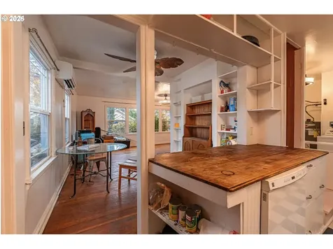 123 Elkay Drive Eugene OR 97404