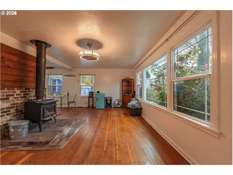 123 Elkay Drive Eugene OR 97404