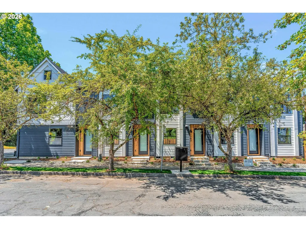 2381 SE 45th Avenue Portland OR 97215