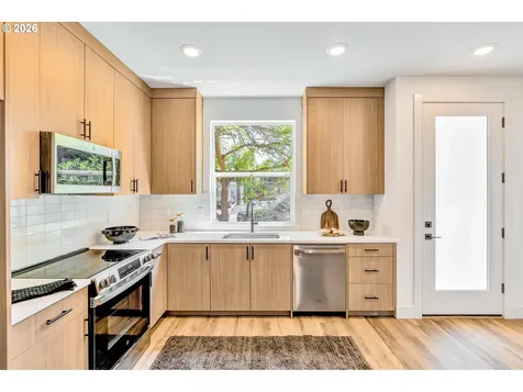 2381 SE 45th Avenue Portland OR 97215