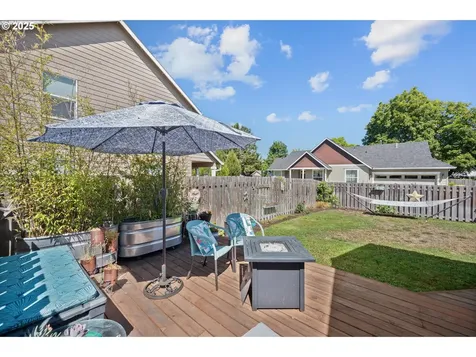 735 N College Street Newberg OR 97132