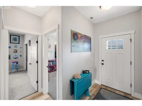 735 N College Street Newberg OR 97132