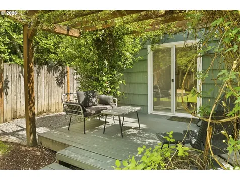 8719 N Wilbur Avenue Portland OR 97217