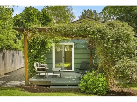 8719 N Wilbur Avenue Portland OR 97217