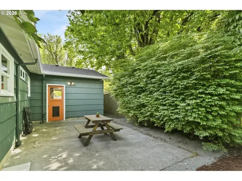 8719 N Wilbur Avenue Portland OR 97217