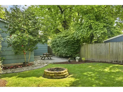 8719 N Wilbur Avenue Portland OR 97217