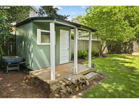 8719 N Wilbur Avenue Portland OR 97217