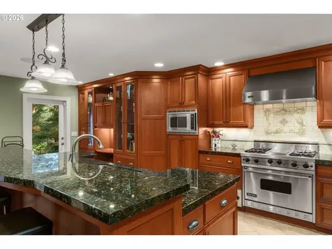 4316 Albert Circle Lake Oswego OR 97035