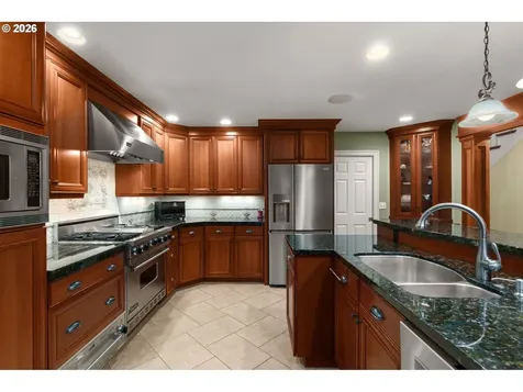 4316 Albert Circle Lake Oswego OR 97035