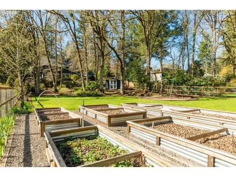 4316 Albert Circle Lake Oswego OR 97035
