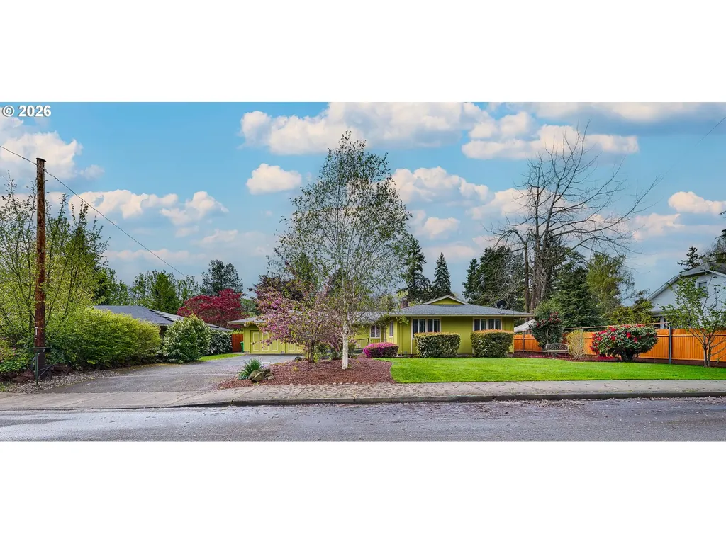 1722 SE Oak Street Hillsboro OR 97123