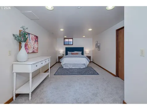 1722 SE Oak Street Hillsboro OR 97123
