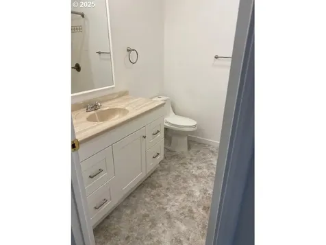 82277 Davisson Road Creswell OR 97426