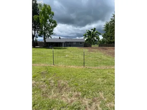 82277 Davisson Road Creswell OR 97426