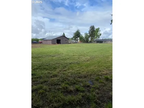 82277 Davisson Road Creswell OR 97426
