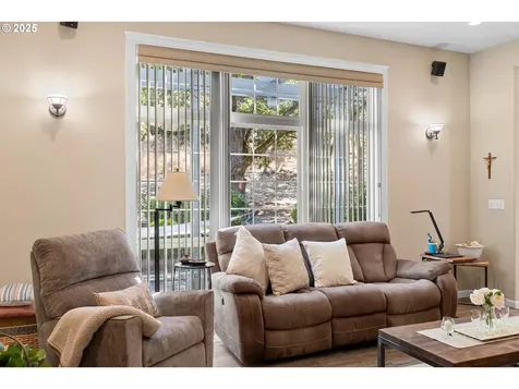425 Cross Creek Drive Roseburg OR 97471