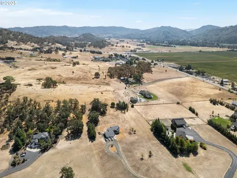 425 Cross Creek Drive Roseburg OR 97471