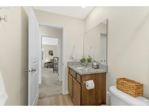 1228 W 16th Avenue La Center WA 98629