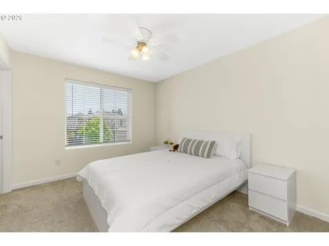 1228 W 16th Avenue La Center WA 98629