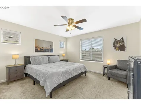1228 W 16th Avenue La Center WA 98629