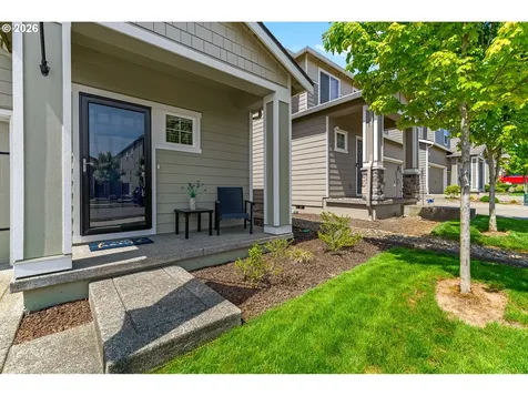 1228 W 16th Avenue La Center WA 98629