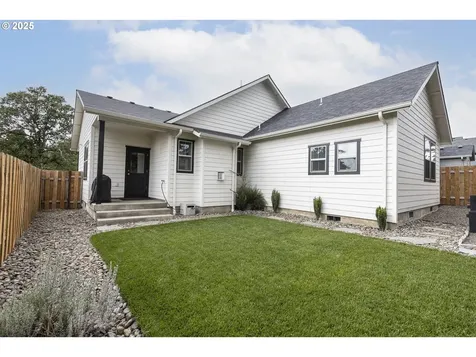 1159 SW Cherry Street Dallas OR 97338
